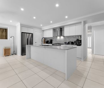 84 Greenview Avenue, South Ripley QLD 4306 - House For Rent | Domain - Photo 4