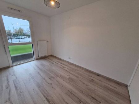 Location Appartement 3 pièces 68m² BOURGOIN JALLIEU 38300 - Photo 3