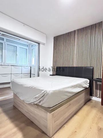 Alquiler de piso en Plaza Portugal, 7 a - Photo 2