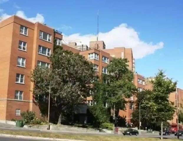 Belfort | 3777 Chem. de la Côte-des-Neiges, Montreal · 2 ch. - Photo 1