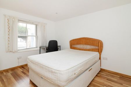 2 bedroom townhouse to rent - Photo 3