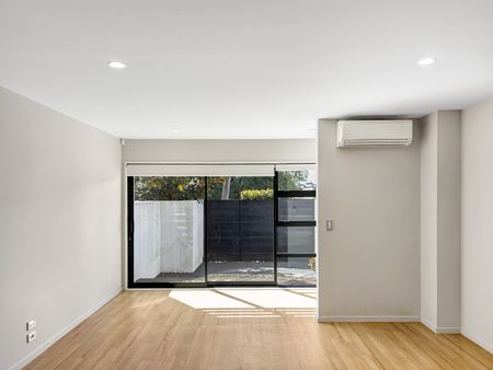 105 Caledonian Road, St. Albans - Photo 5