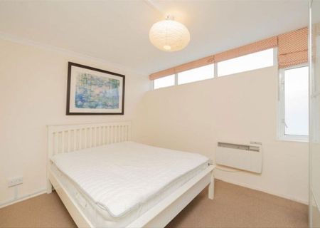 Fulham Road, SW6 1HR, London - Photo 3