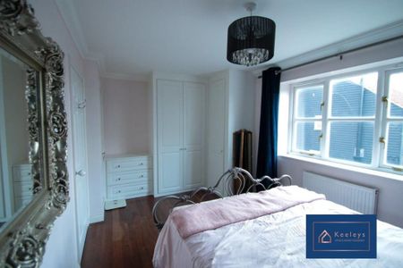 2 bedroom semi-detached house to rent - Photo 4