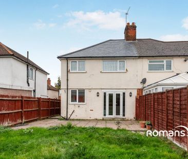 3 bedroom semi-detached house to rent - Photo 2