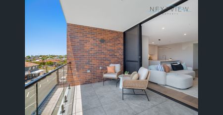 FULLY FURNISHED, PRESTIGIOUS AND ELEGANT - Photo 3