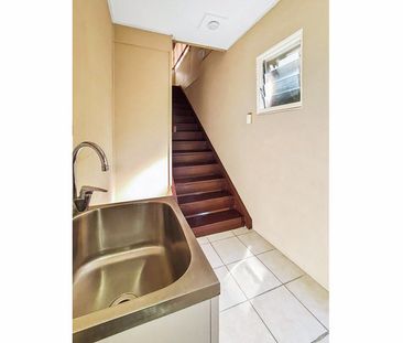 Modern Coastal Living | Moments From The Broadwater - Photo 6