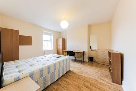 8 bedroom house to rent - Photo 4