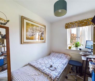 3 bedroom semi-detached house to rent - Photo 5