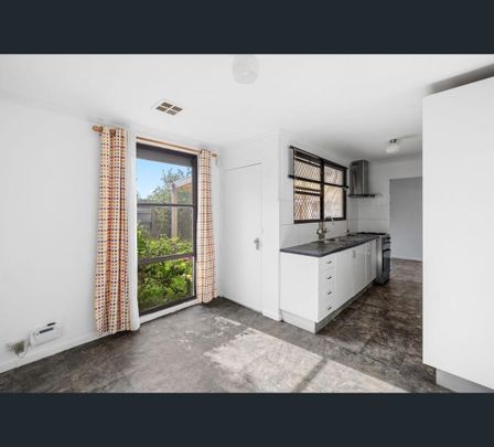 82 Eldorado Crescent, Meadow Heights, Vic 3048 - Photo 1