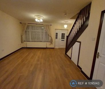 2 bedroom end of terrace house to rent - Photo 5