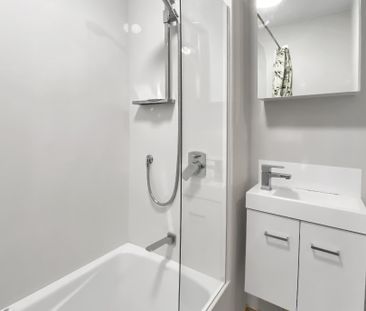 Welcome to apartment 303A in Vedado Apartments. - Photo 6