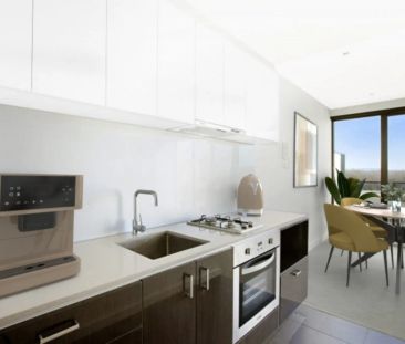 Luxury, Convenience and Contemporary Flair - Photo 3