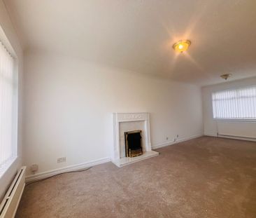 Muirlees Crescent, Glasgow, Milngavie, G62 7JA - Photo 4