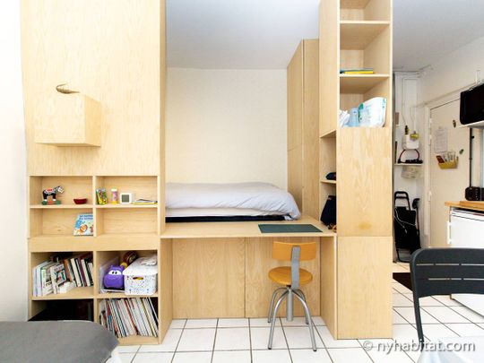 Logement à Paris, Location meublée - Photo 1