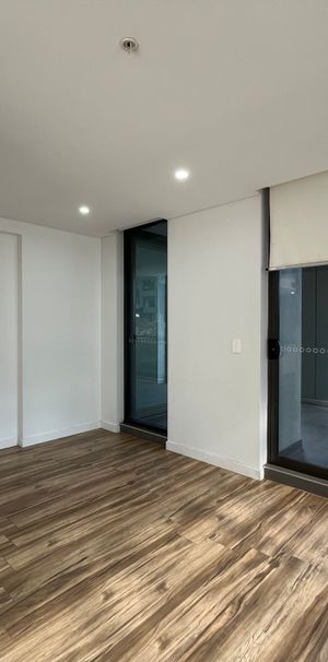 Freshly painted 2 bedroom apartment under the affordable housing scheme - Photo 1