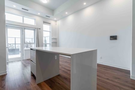 For Lease - 405 Dundas Street Unit# 107, Oakville, Ontario - Photo 4