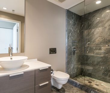 Condo in Downtown Vancouver, BC - Photo 6