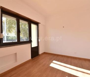 Andar Moradia T2 - Photo 4