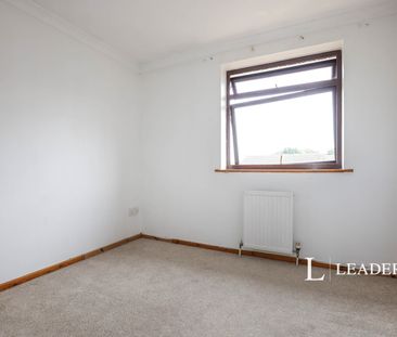 4 bedroom house to rent Strelley Avenue, NN3 - Photo 3