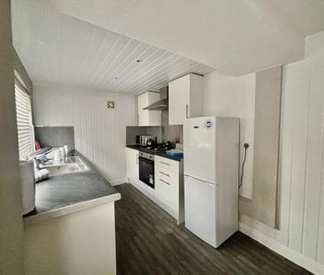 4 bedroom house to rent - Photo 2