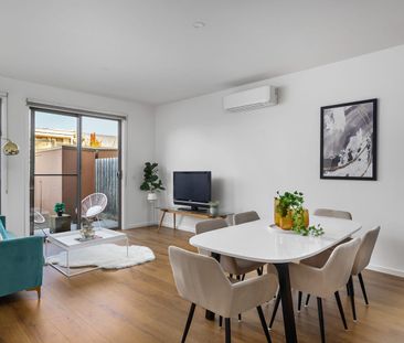 Beautiful 4 Bedroom Home In The Heart Of Polaris! - Photo 2