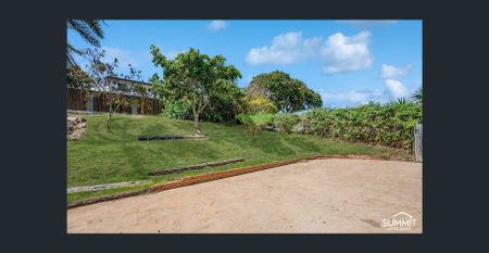 Elevated Home with Huge Rumpus/Entertaining - Photo 5