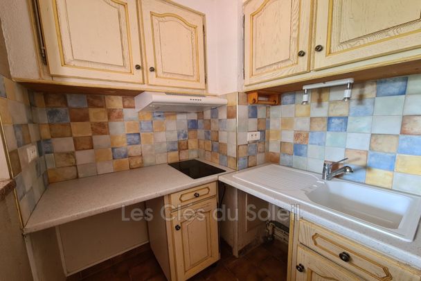 Location appartement studio 30 m² Bandol - Photo 1