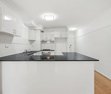 Well Presented Apartment in Prime Westmead Location - Photo 2