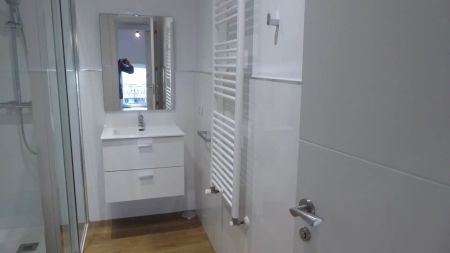 Apartamento de alquiler en Calle Daoiz y Velarde, 15, Puerto Chico - Photo 3