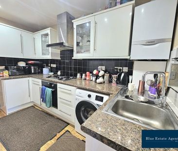 3 bedroom ground floor maisonette to rent - Photo 6