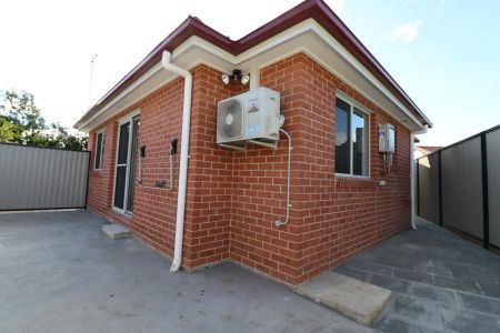 “Modern Brick Granny Flat” - Photo 4