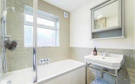 2 bedroom semi-detached house to rent - Photo 2