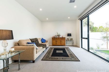 5B Karrakatta Street, Black Rock. - Photo 3