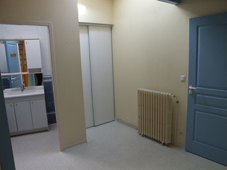 Location Appartement 2 pièces 39m² MONT DE MARSAN 40000 - Photo 2
