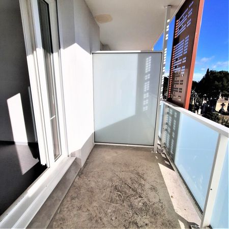 Location Appartement 1 pièce 18m² NIMES 30000 - Photo 4