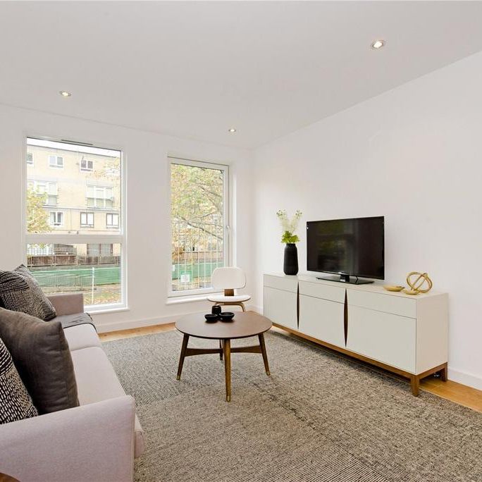 2 bedroom flat to rent - Photo 1