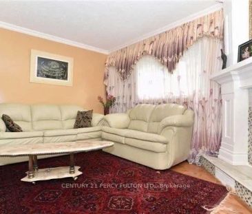 24 Charlton Crescent - Photo 1