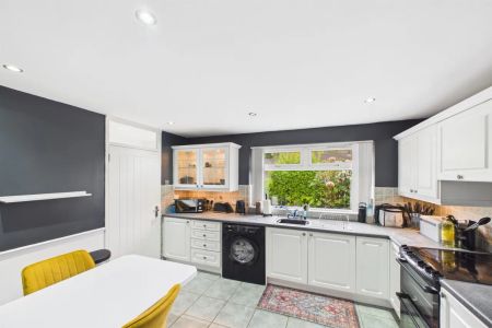 53 Archdale Drive - Photo 4