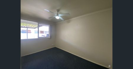 NEAT & TIDY TWO BEDROOM UNIT! - Photo 4