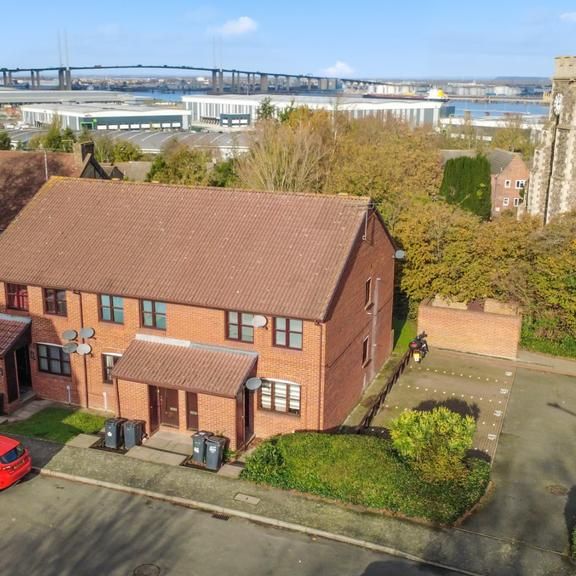 1 bedroom ground floor maisonette to rent - Photo 1