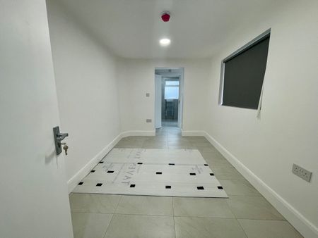 Room in a Shared House, Meyrick Road, NW10 - Photo 2