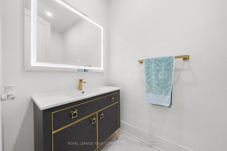 For Lease - 72A Oxford Street, Richmond Hill, Ontario - Photo 2