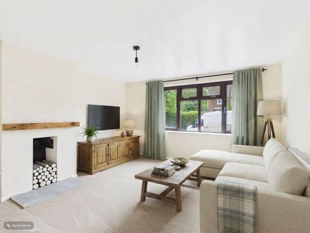 4 Bedroom - Photo 2