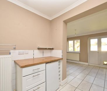 2 bedroom semi-detached house to rent - Photo 5