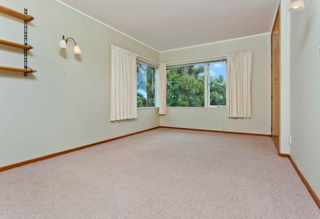 Chatswood - 5 Bedroom Family Home - Photo 2