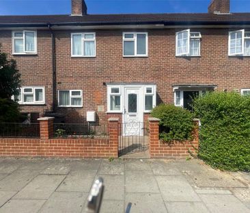 3 bedroom terraced house to rent - Photo 4
