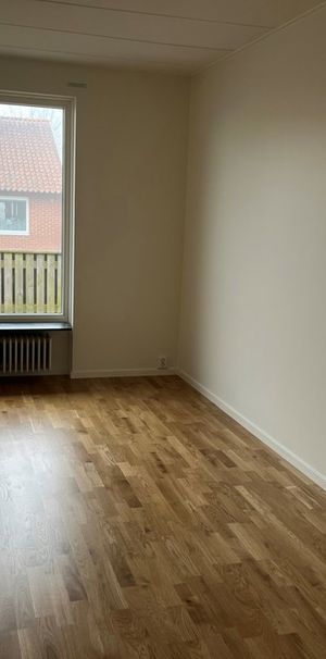 Västra Backgatan 16, Rydsgård - Photo 1