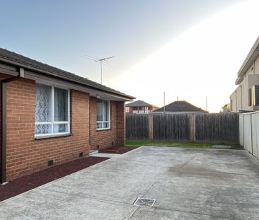 2 Bedroom Unit near School - Photo 2