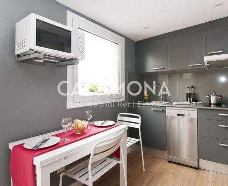 Beautifully Modern Penthouse in the Heart of Barcelona - Photo 2